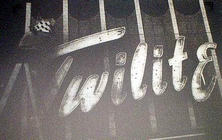 Twilite Drive-In Theatre - Twilite Marquee From Saginaw News Article 7-4-02 (newer photo)